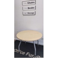 Maple 800mmround table