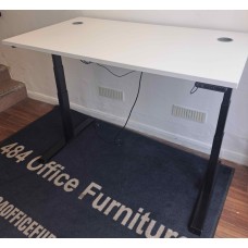White 1400mm by 800mm electric adjustable straight desks White 1400mm by 800mm electric adjustable straight desks